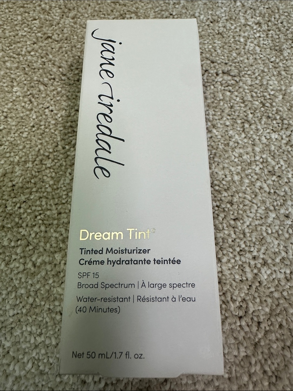 jane iredale Dream Tint Tinted Moisturizer. Medium Dark